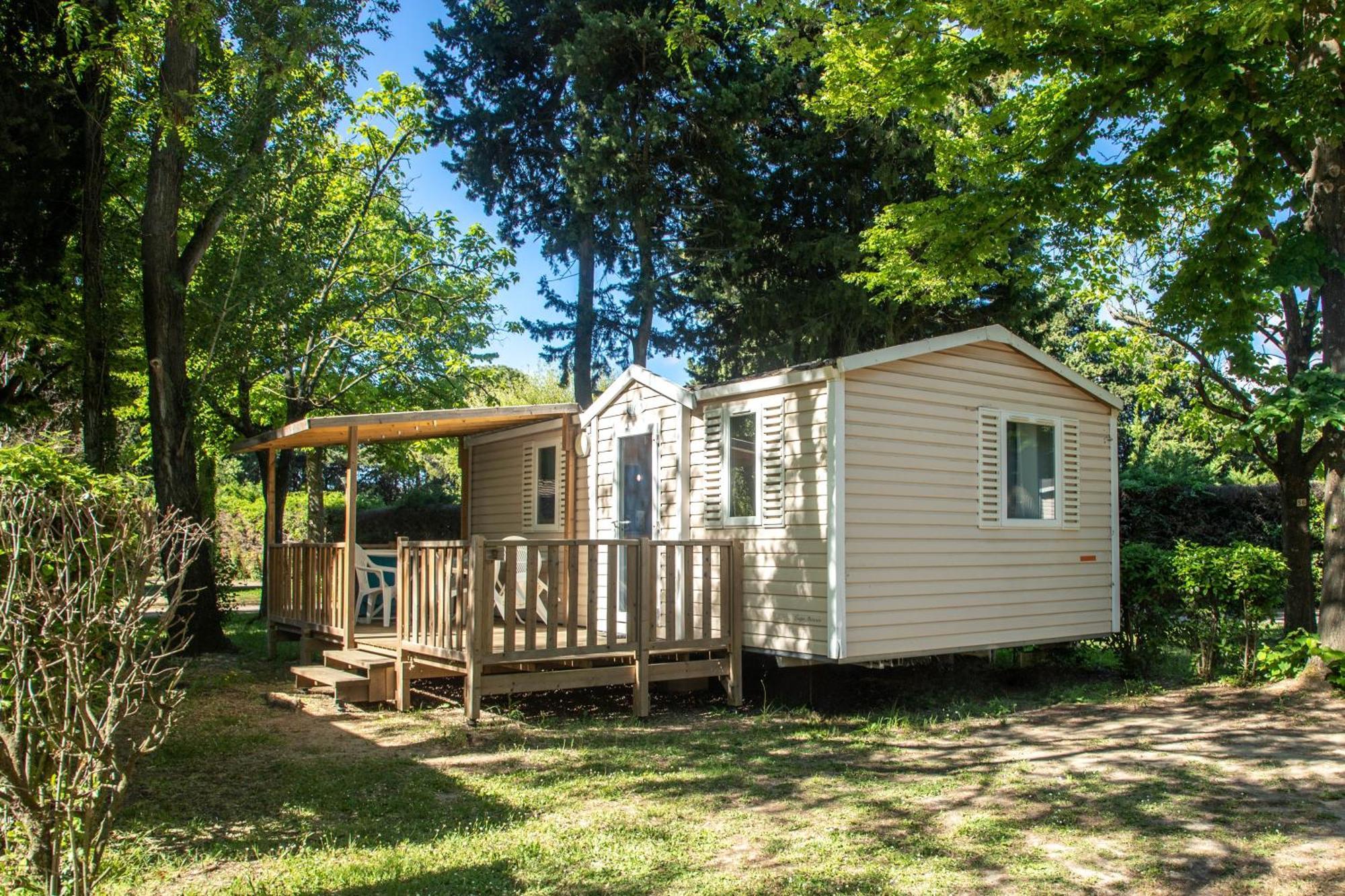 Camping Les Avignon - La Laune Villeneuve-lès-Avignon Eksteriør billede