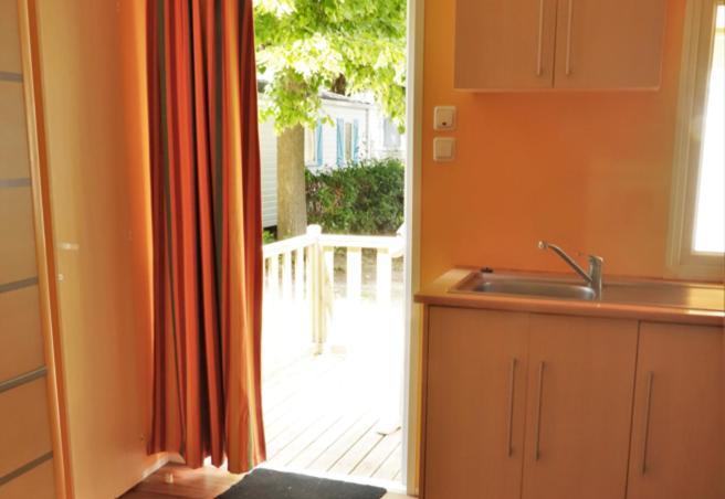 Camping Les Avignon - La Laune Villeneuve-lès-Avignon Værelse billede